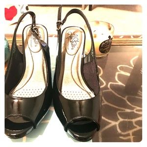 Black Pumps Brand New life stride